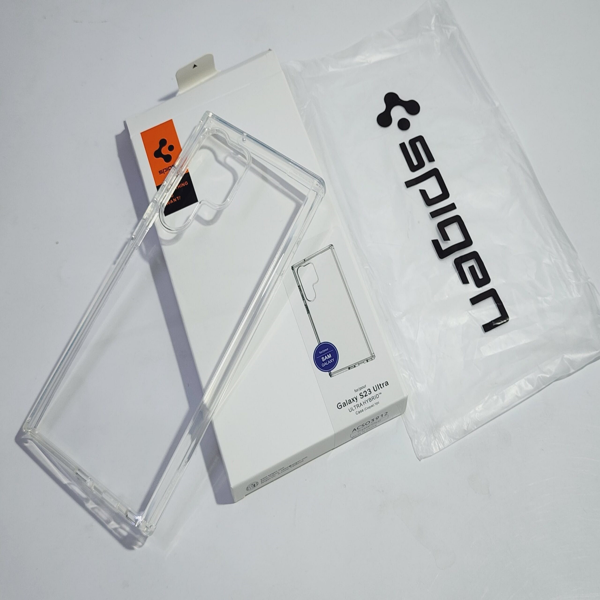 کاور اسپیگن مدل ultra hybrid مناسب برای گوشی موبایل سامسونگ galaxy s25 ultra 3 کاور اسپیگن مدل ultra hybrid silicon مناسب برای گوشی موبایل سامسونگ galaxy s25 ultra