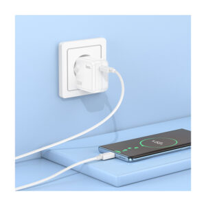 شارژر دیواری 30 وات هوکو مدل C112A PD به همراه کابل تبدیل تایپ سی
