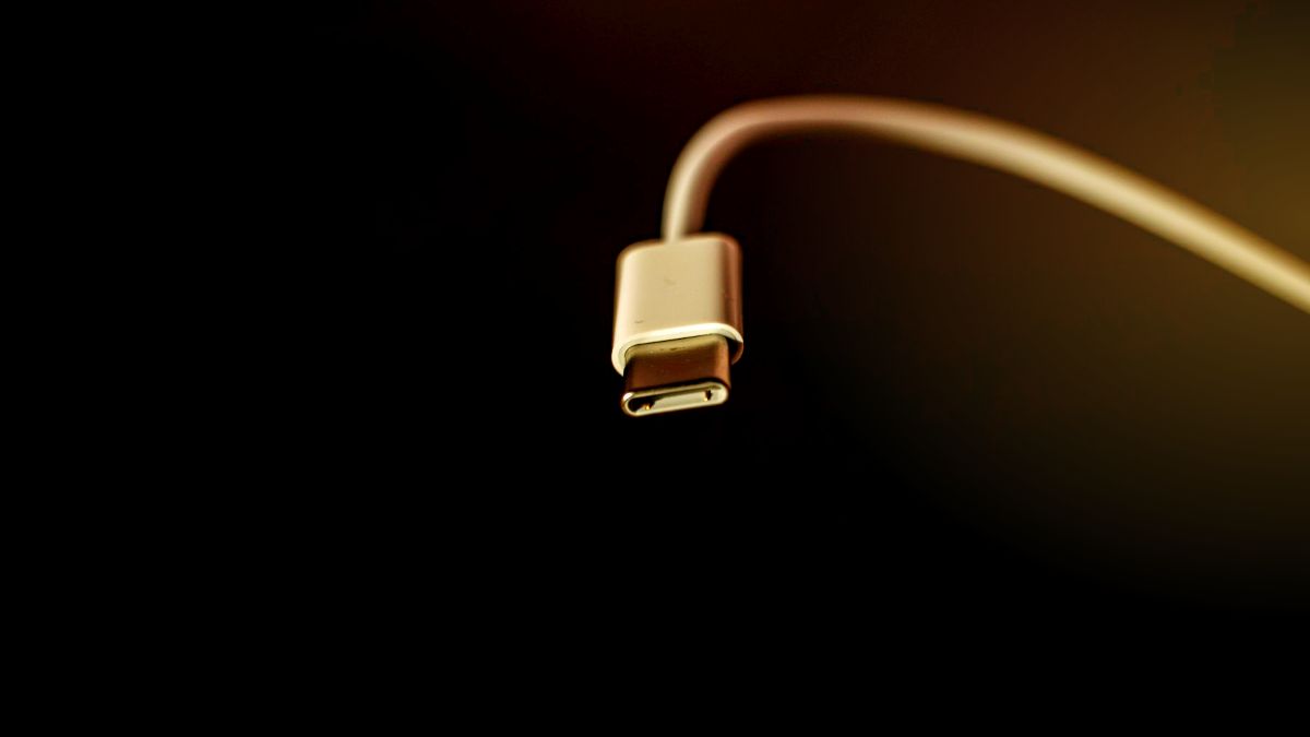 انواع کابل USB-C: فرق کابل ۶۰ وات، ۲۴۰ وات و سرعت انتقال داده